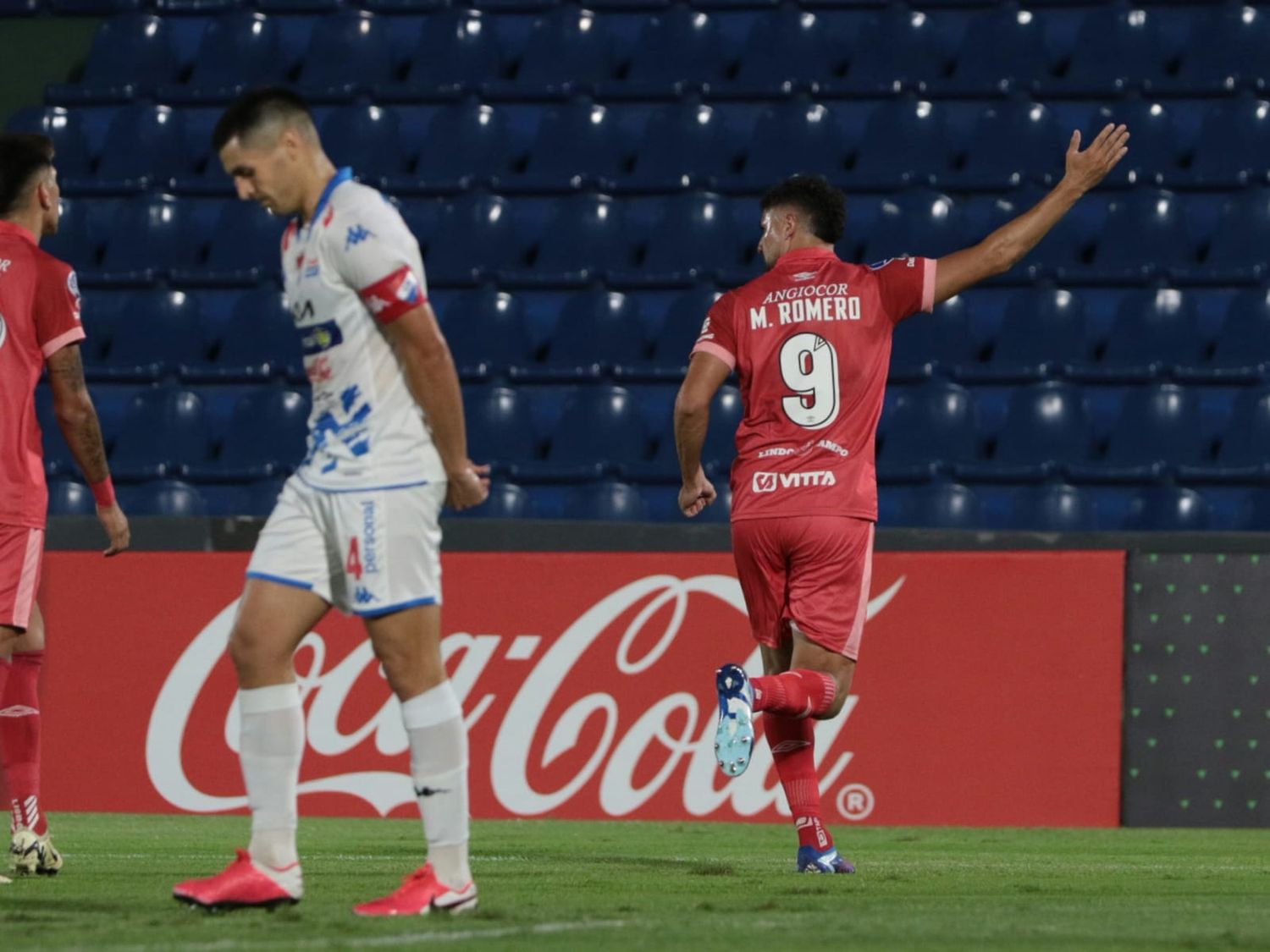 Romero aportó dos goles.