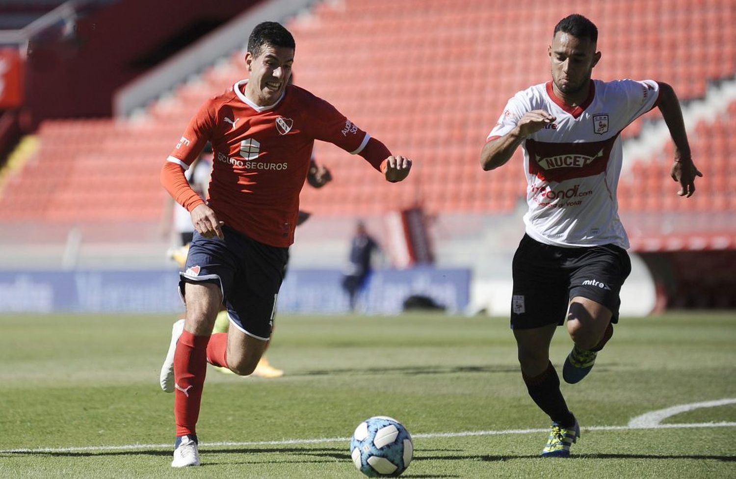 Morón sorprendió a Independiente
