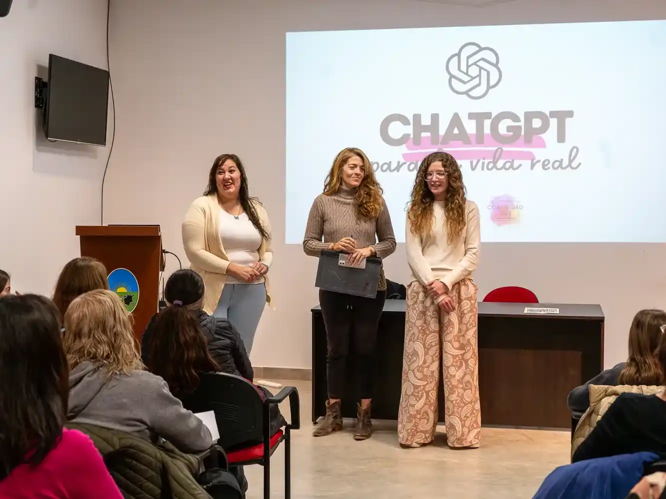 Capacitación.Sobre inteligencia artificial en San Cayetano