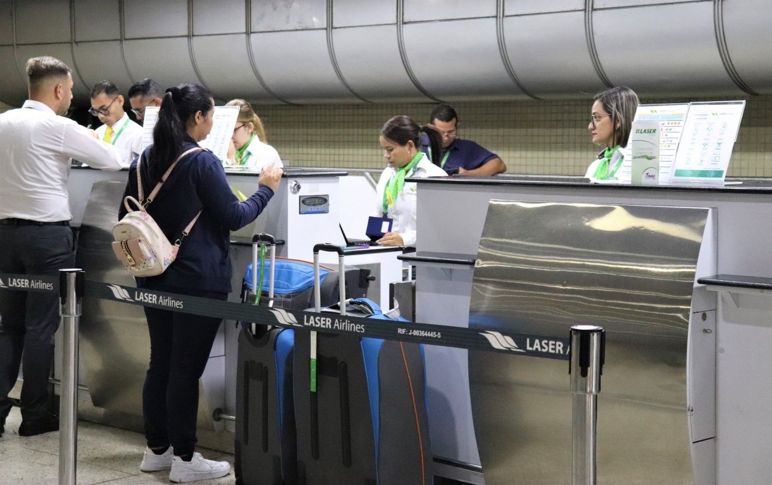 Laser Airlines Resumes Operations to the Netherlands Antilles: A Guide to Travel and Entry Requirements