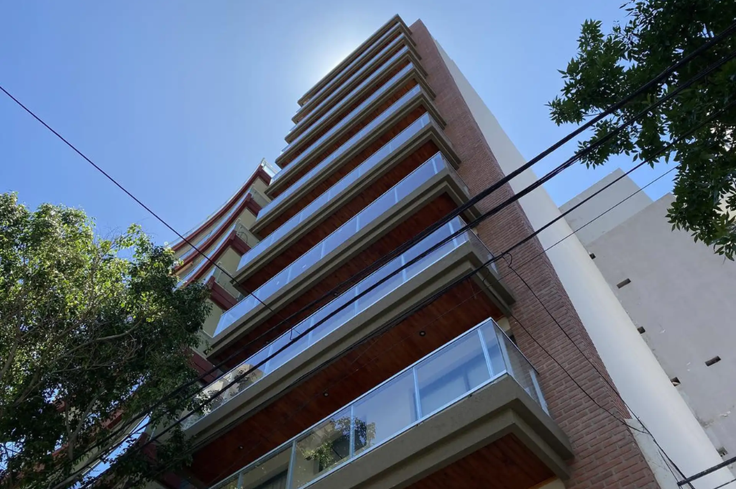 El edificio ubicado en la calle Thompson al 500.