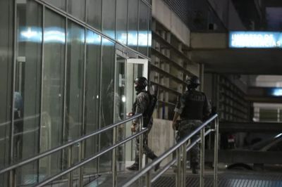 Desde una moto, balearon el ingreso a la guardia del Heca y dejaron una amenaza