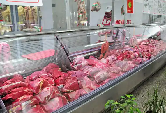 Con alza en el precio de la carne y faltante de algunos cortes terminó el paro del campo