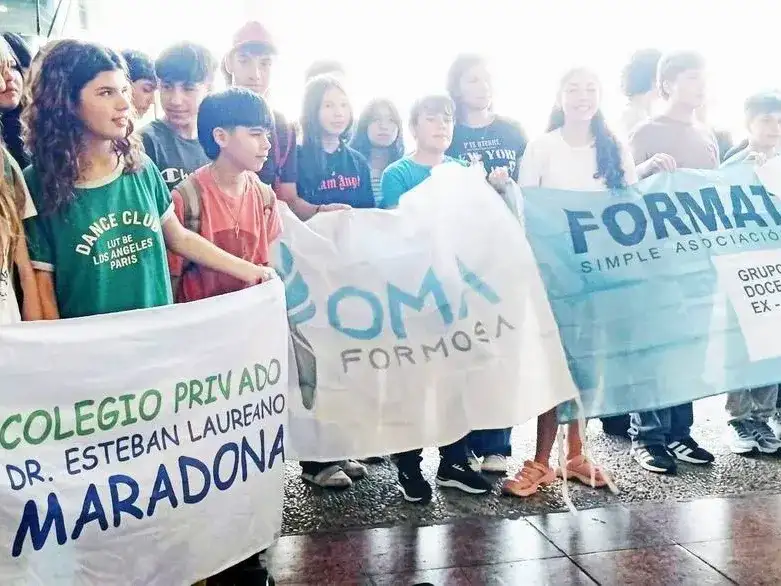 Una delegación de 66 estudiantes formoseños
participa en las Olimpiadas de Matemáticas del NEA