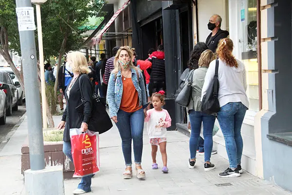 Más movimiento comercial por Reyes