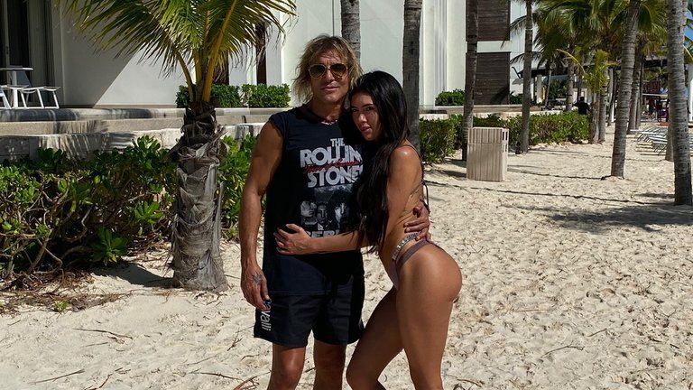 El exabrupto de la novia de Caniggia en el saludo del cumpleaños del “Pájaro”