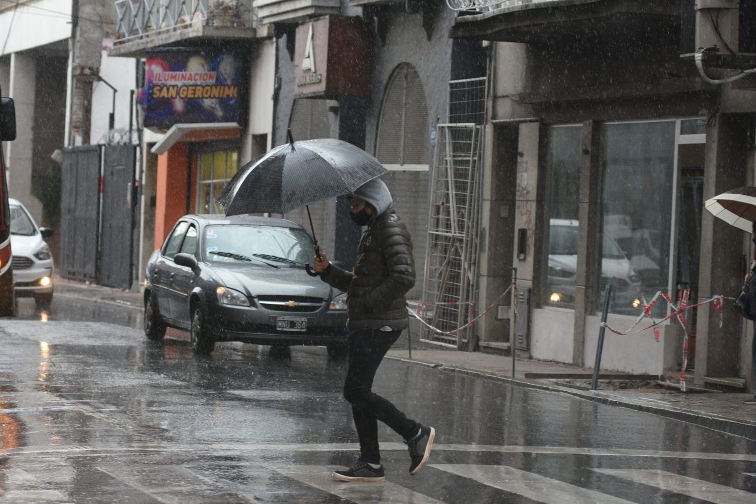 Domingo con lluvias en la ciudad de Santa Fe