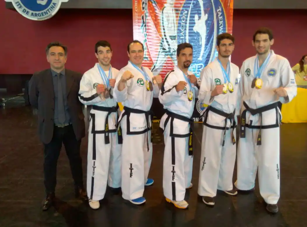 Los cinturones negros de Yapuncic sumaron 10 medallas