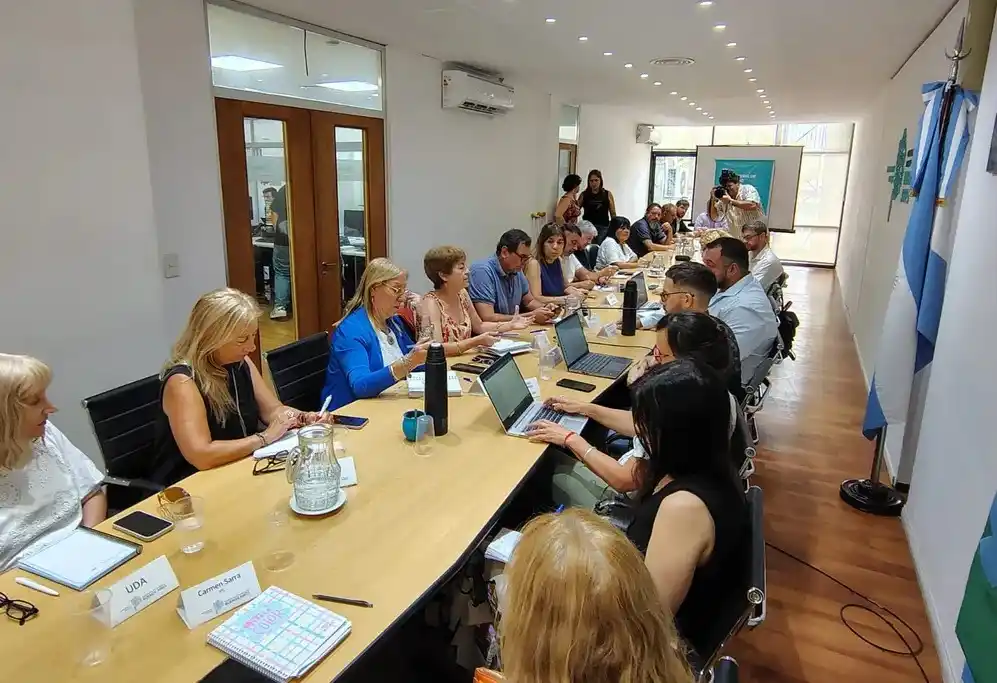 En términos concretos, los docentes percibirán un aumento del 7,5% para el bimestre marzo-abril.