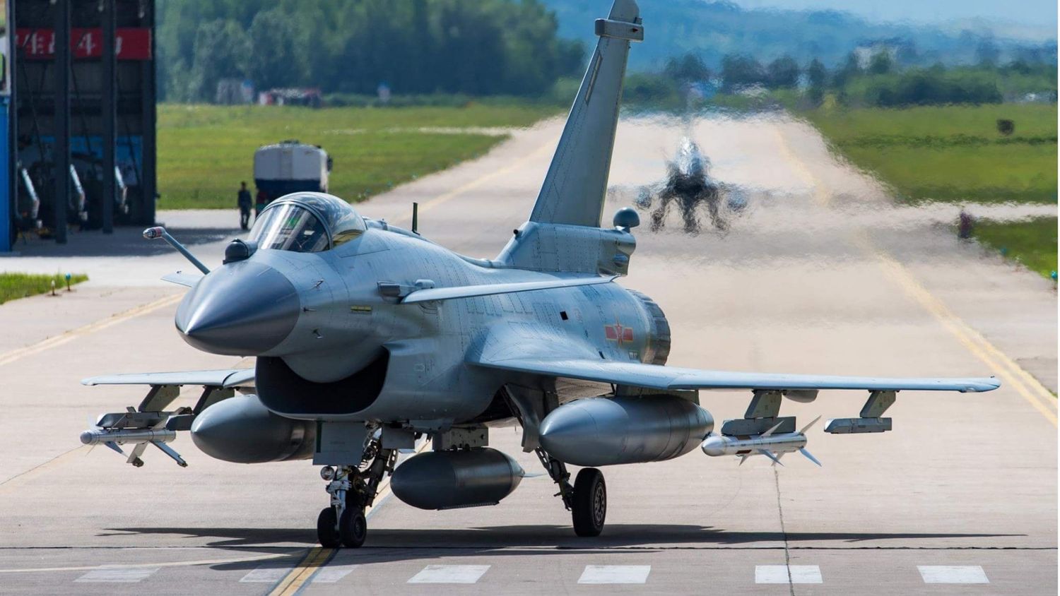 Indonesia opta por el J-10C chino para reforzar su Fuerza Aérea.