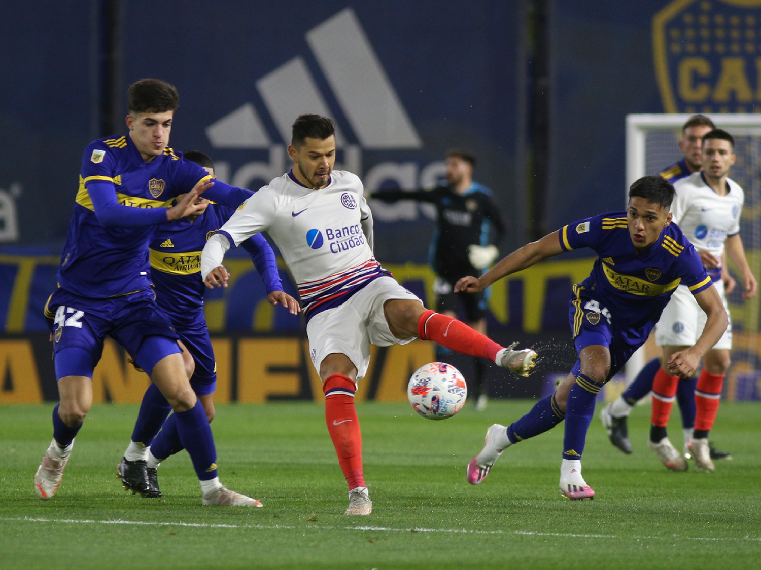 San Lorenzo festejó ante los pibes de Boca