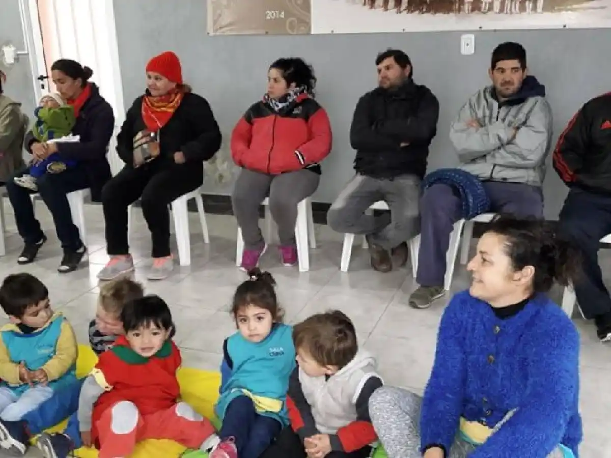 En La Francia: continúan las charlas sobre salud bucal