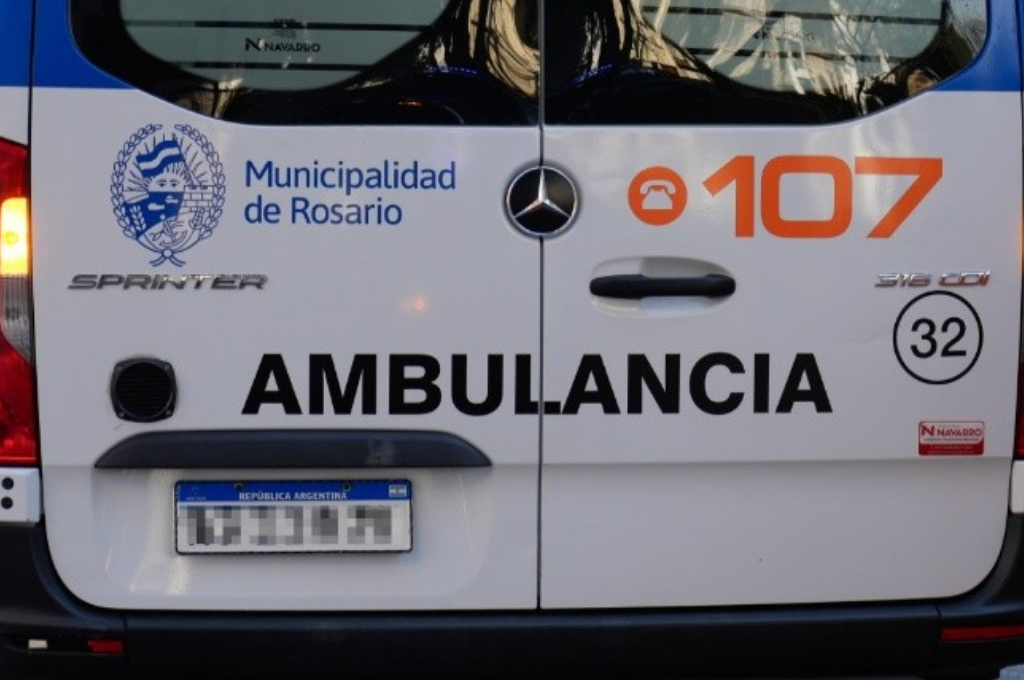 Personal del Sies asistió a la víctima por el disparo. (Alan Monzón)