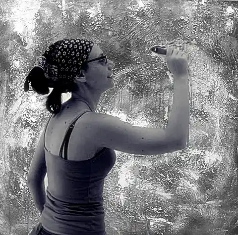 “Exploraciones” en la Sala de Arte de Vialidad Nacional