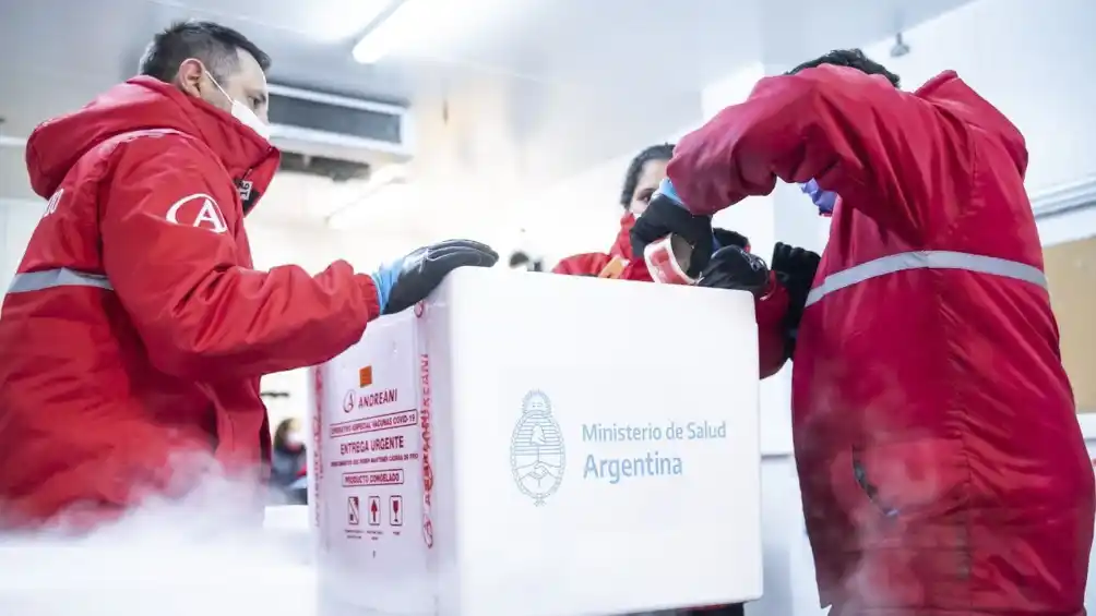 Vacunas: se comenzó la distribución de más de 1,3 millones de dosis de Sinopharm y Sputnik V