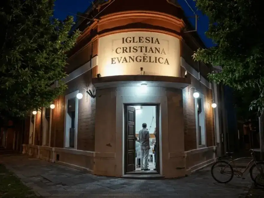 Entre Ríos habilitó un registro provincial para iglesias no católicas y les permite salir del esquema de las asociaciones civiles