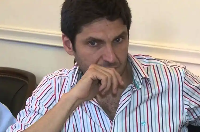 Filtran escuchas que podrían complicar a Pullaro