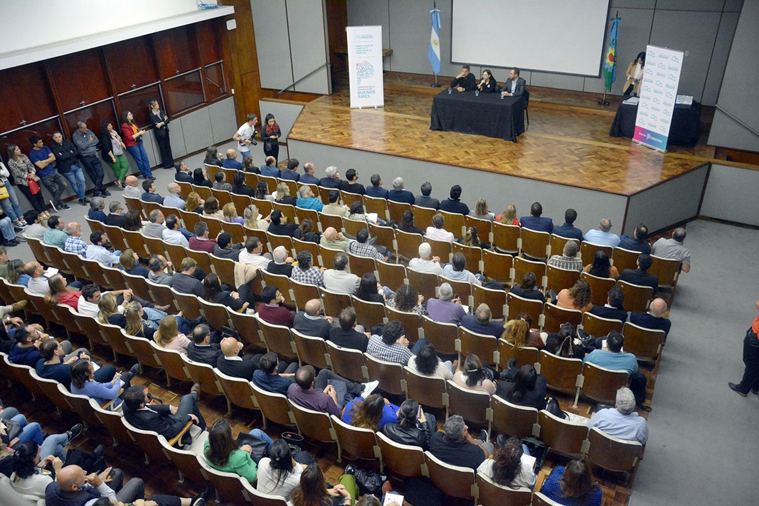 Reunión provincial. Con participación de Necochea