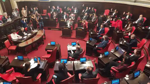 Tras el fallo que condena a Cristina, se cayó la sesión del Senado y peligra el tratamiento de reelecciones indefinidas