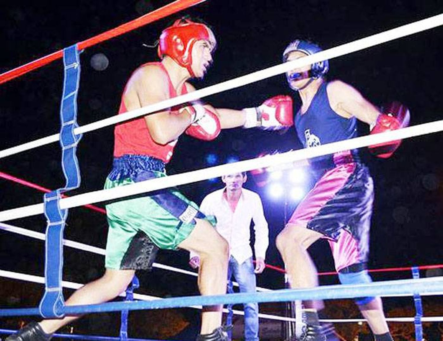 Viernes y sábado de Boxeo,  MMA y Kick Boxing