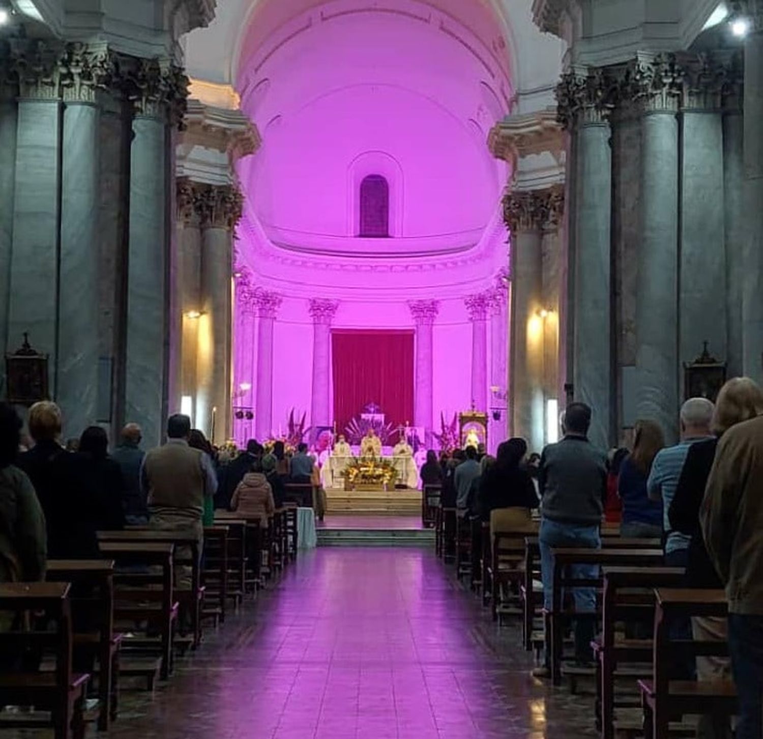 Este miércoles se realizará la Misa Crismal en Paraná
