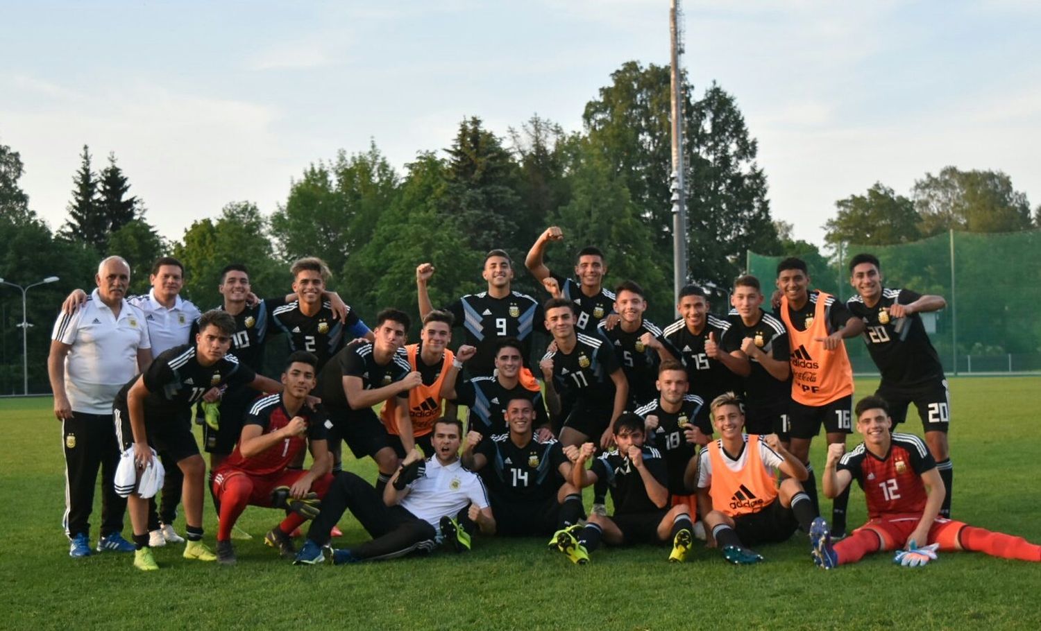 Argentina ganó con más minutos para Yoel Juárez