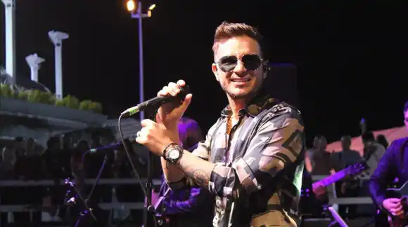 Omar Acedo lanza «El amor no está de moda»