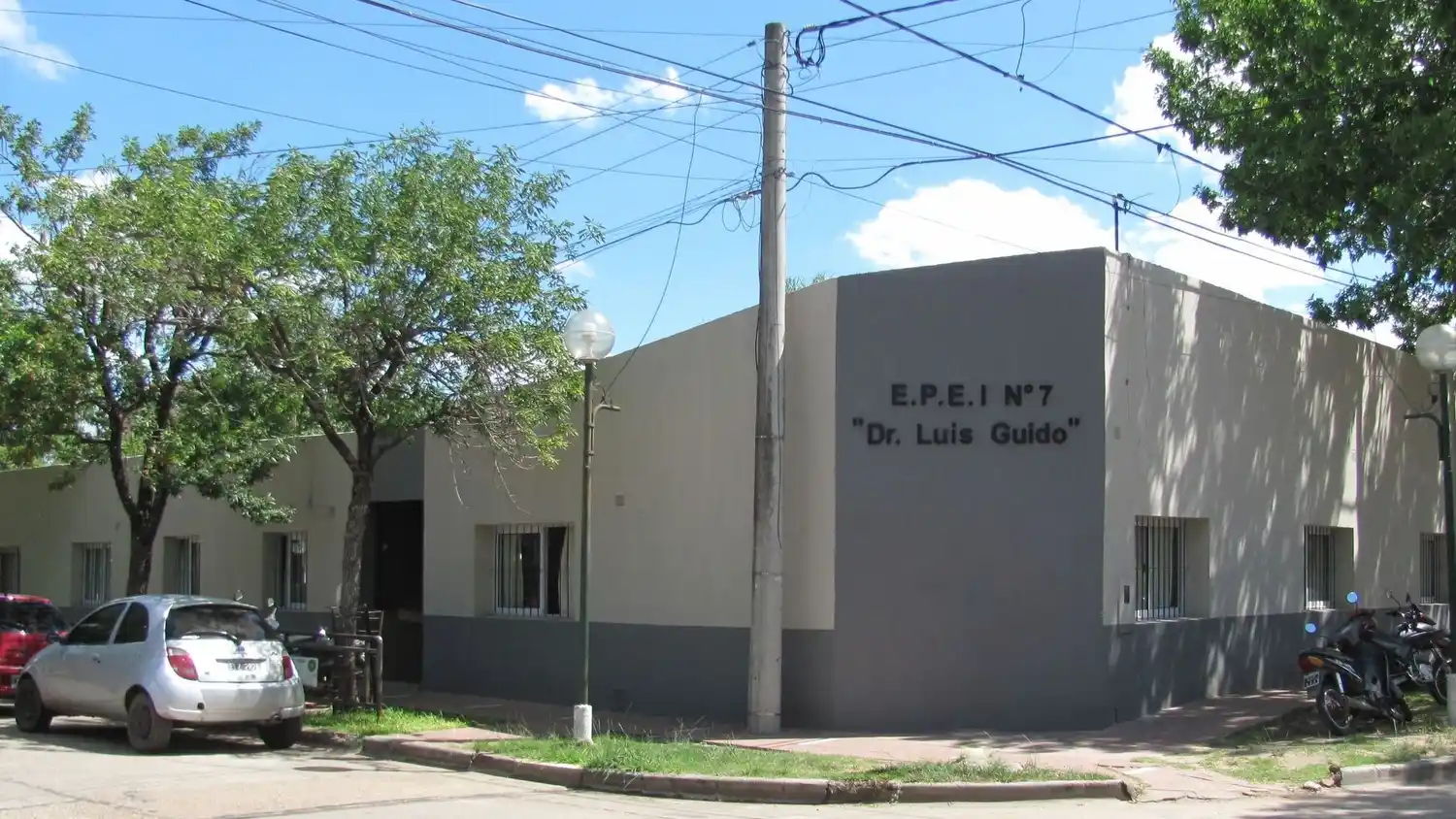 La Escuela “Dr. Luis Guido” prepara una Peña de Carnaval con arte, música y colaboración comunitaria