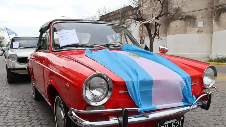 Se viene un nuevo encuentro de autos clásicos