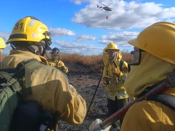La provincia coordinó acciones con Entre Ríos y Buenos Aires para controlar los incendios en el delta del Paraná