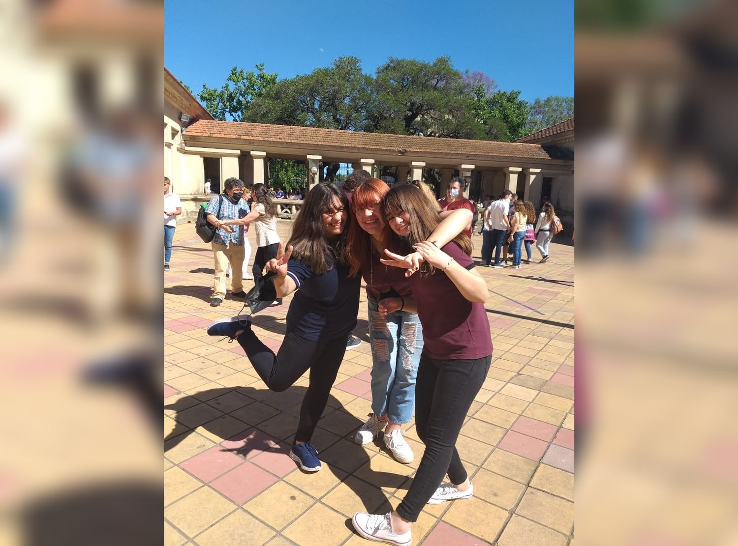 ¡Ixariana, Agostina y Alba, son egresadas 2021!