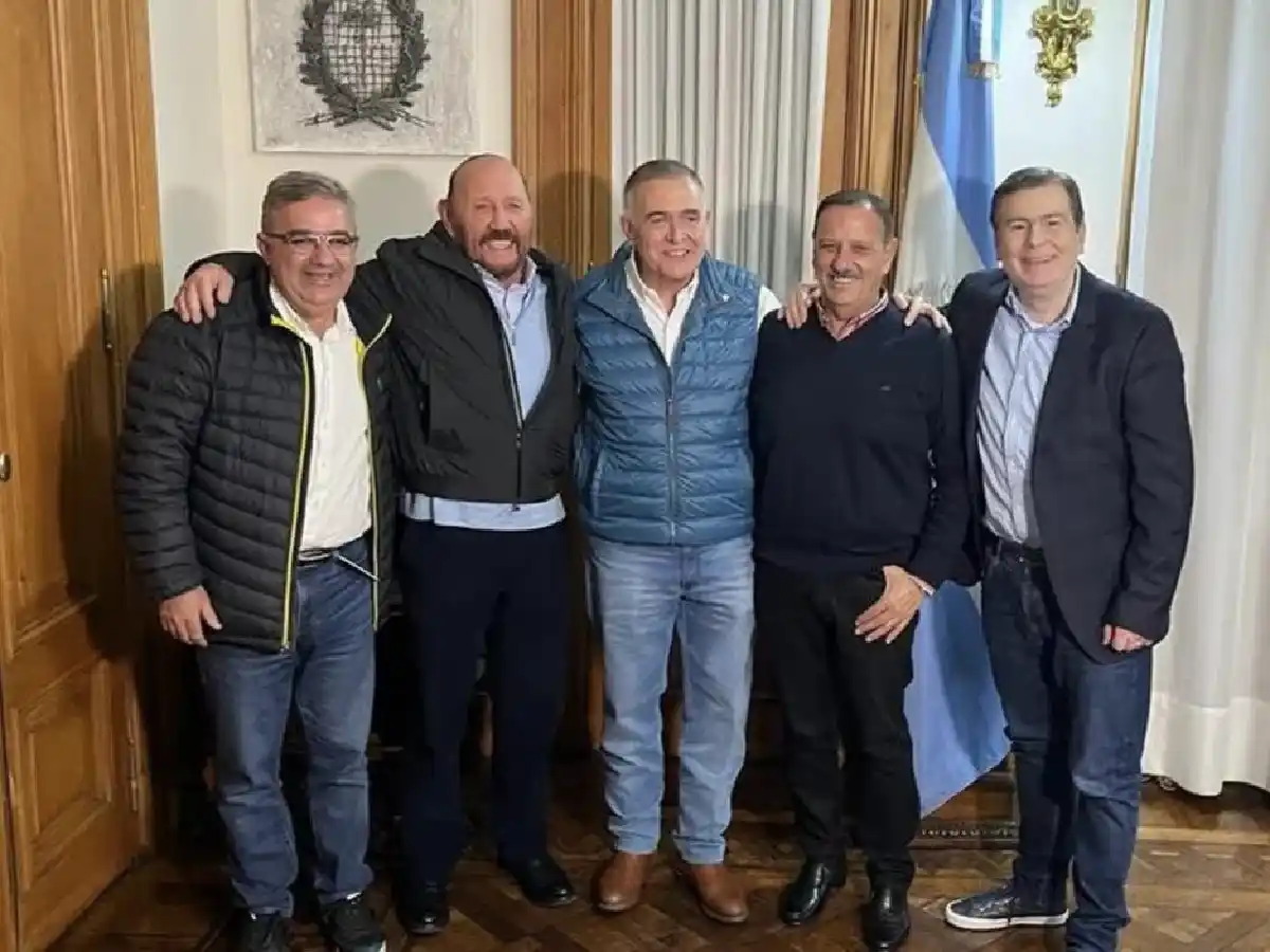 Elecciones en Tucumán 2023: fortalecidos por la victoria de Jaldo y Manzur, los gobernadores peronistas buscan influir en la estrategia electoral hacia las PASO