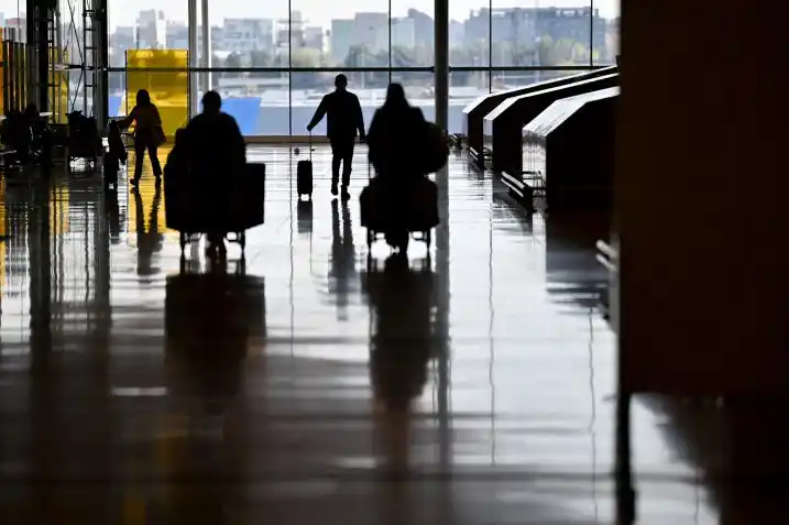 España levanta restricción de ingreso a colombianos y ¿Ahora qué viene?