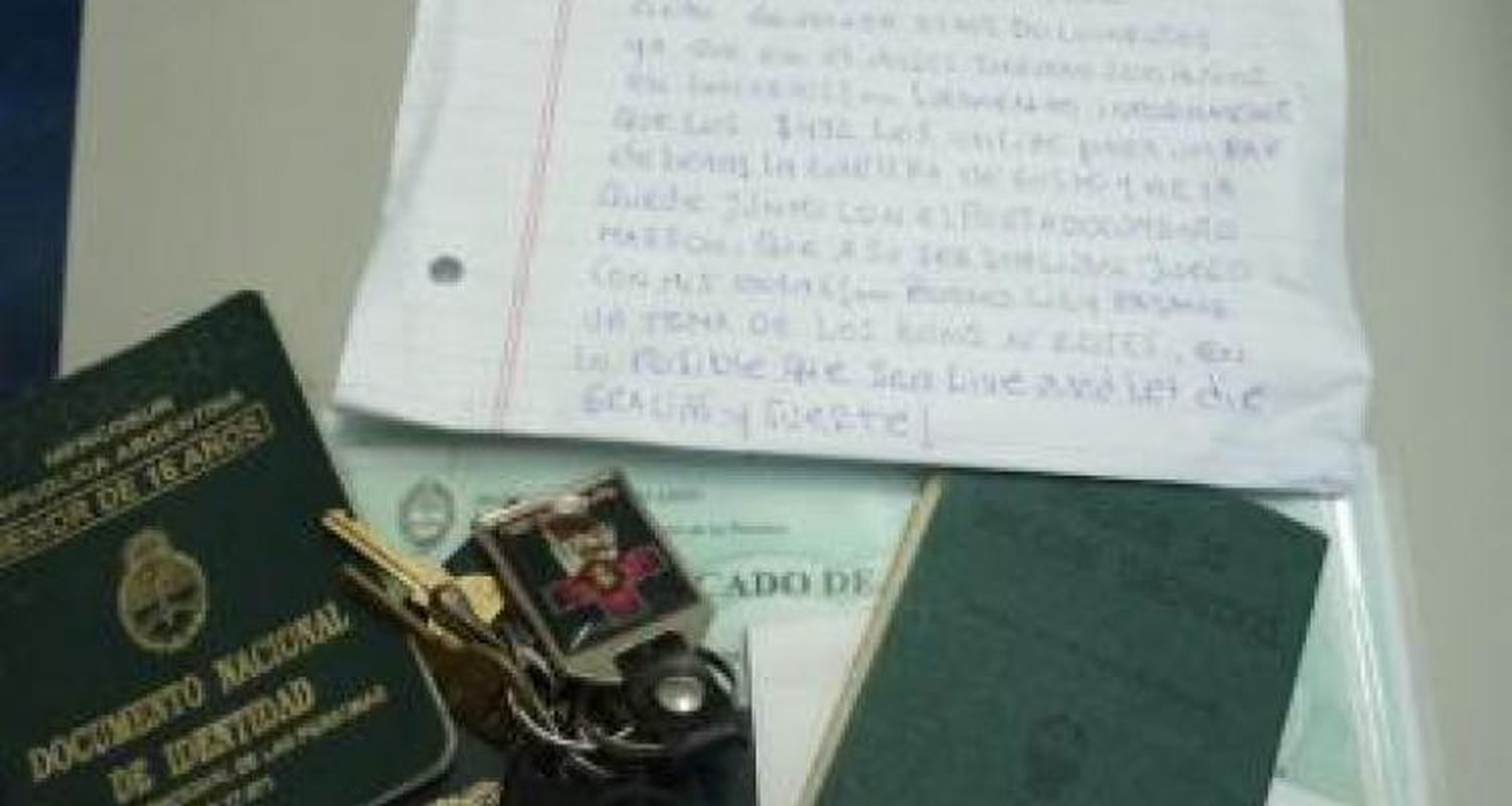 Devolvió documentos pero se quedó con la cartera y la plata