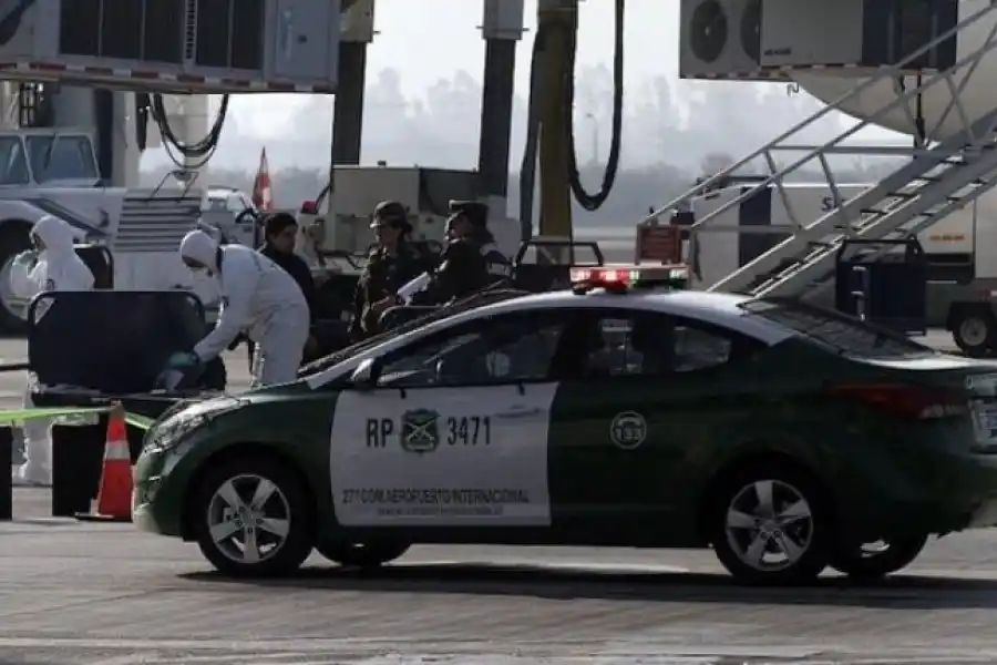 Tiroteo en el aeropuerto de Chile tras un intento de robo a camión de caudales: dos muertos