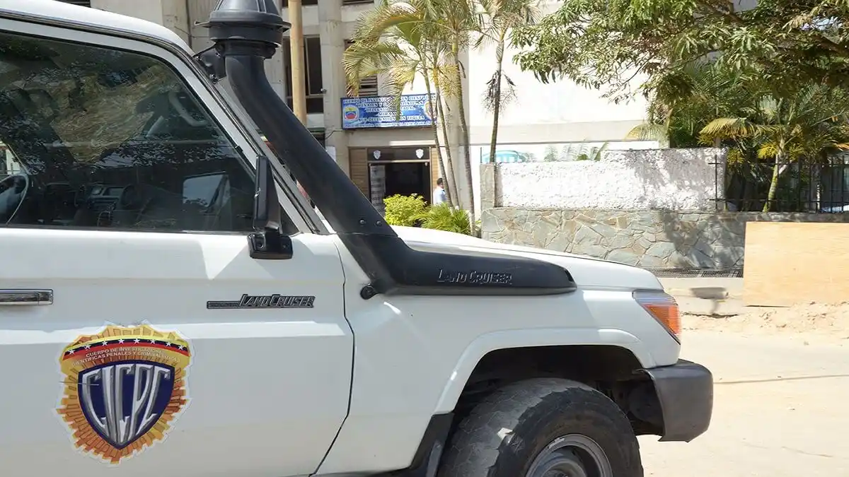 ESTA ABERRADA prostituía a una adolescente de 14 años: la amenazaba con matar a su papá