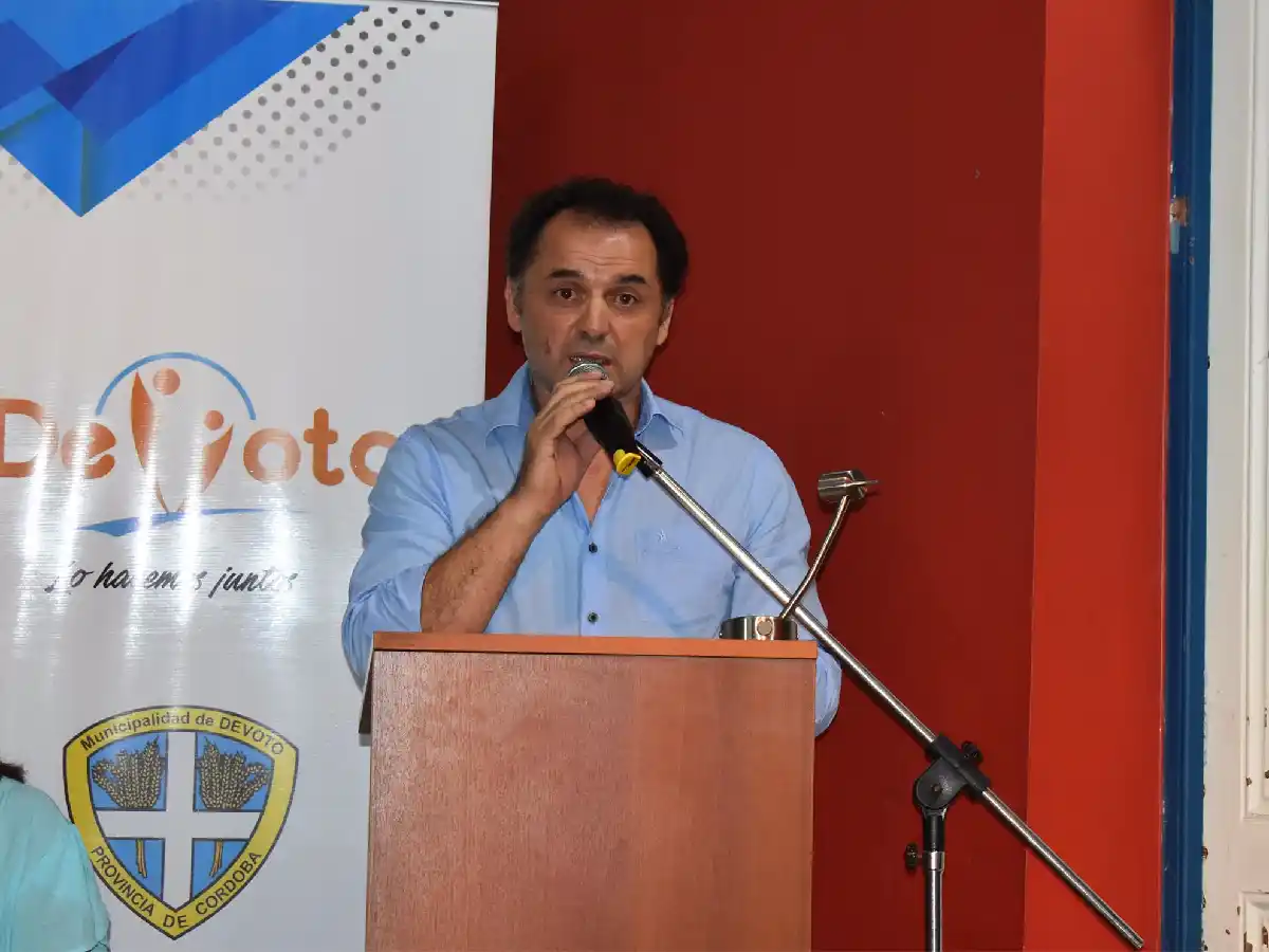Gas, cloacas, viviendas, educación y salud,  las prioridades para Devoto        