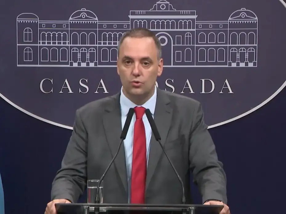 Según dijo, "la decisión responde al cumplimiento del decreto 4 del año 2010, que si bien se dictó hace 15 años, nunca fue implementado completamente”.