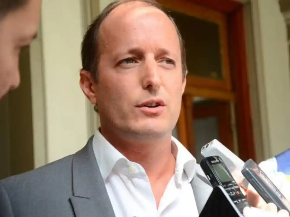 Insaurralde, furioso con los intendentes de Cambiemos: "Hicieron lobby y no defendieron a sus vecinos"