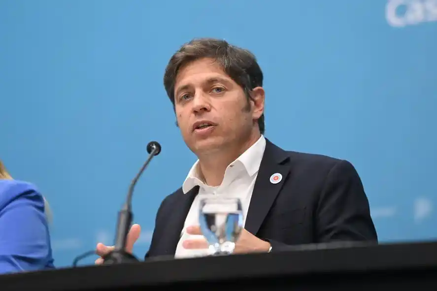 Kicillof rechazó una invitación de Jaldo a Tucumán para no cruzarse con Milei