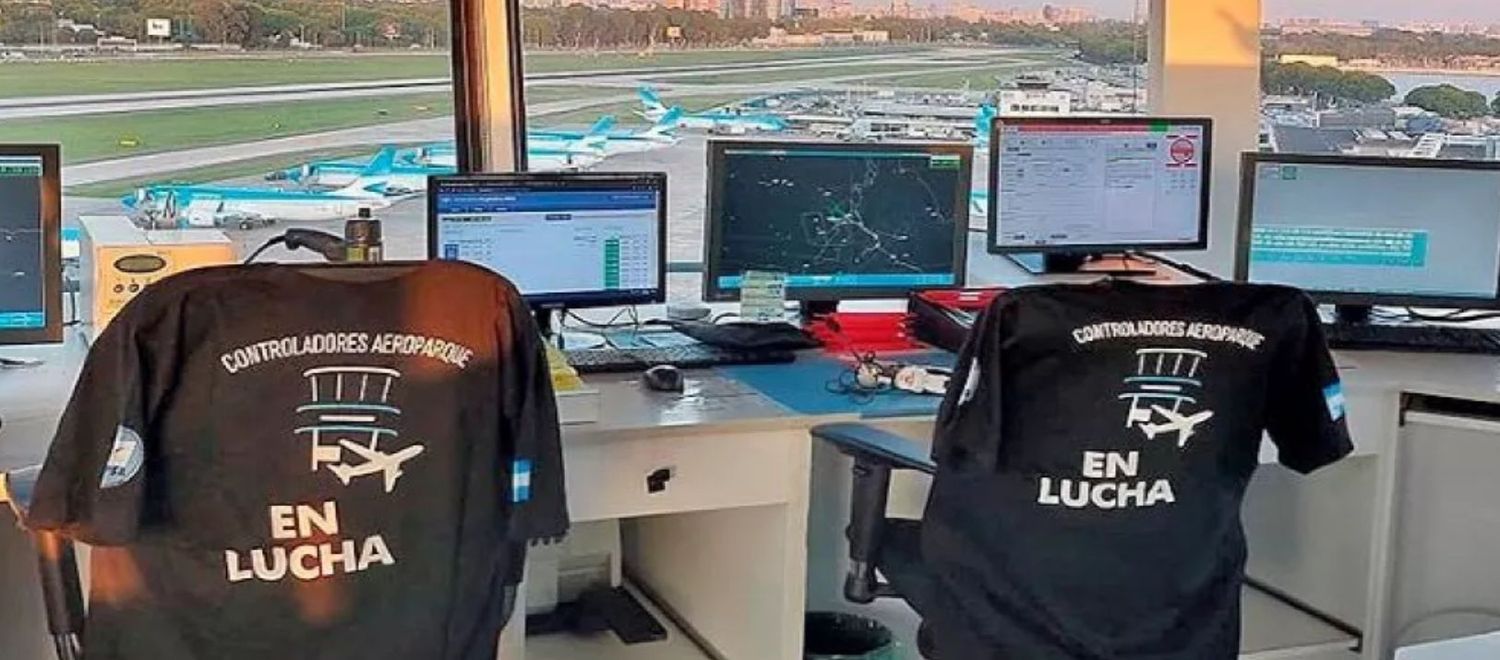 En la previa de una audiencia clave, gremio de controladores aéreos amenaza con parar durante las vacaciones de invierno