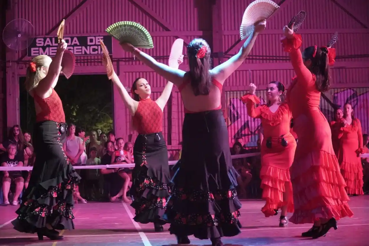 Firmat: más de 150 artistas participaron de “Wow! 2º Encuentro de Arte Joven”