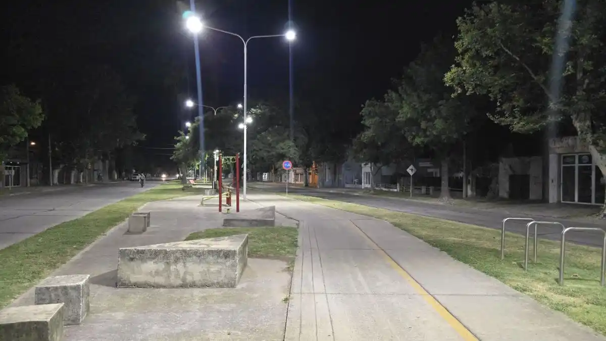 Licitación para la compra de luminarias: se presentaron 6 oferentes.