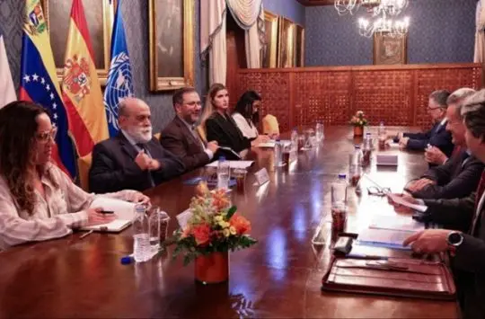 Tras denuncias de Diosdado: canciller Yván Gil garantiza la seguridad de las embajadas ubicadas en Caracas