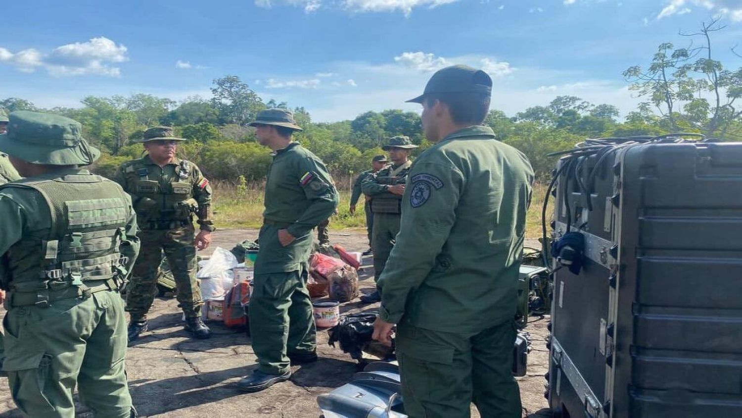 METIENDO EL DEDO EN LA LLAGA: Venezuela construye pista de aterrizaje cerca de zona en litigio con Guyana