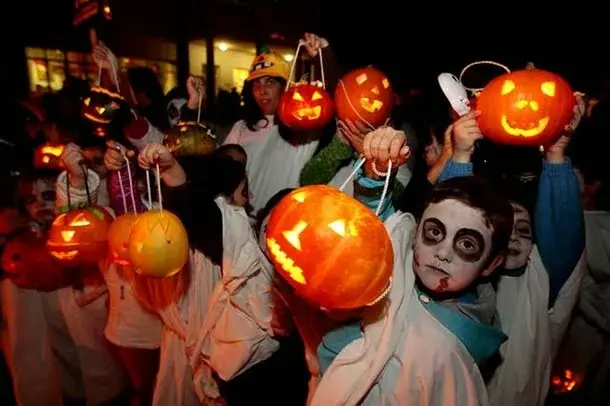 Halloween 2026: cómo se originó la tradición del 31 de octubre que se celebra en Argentina con el dulce o truco