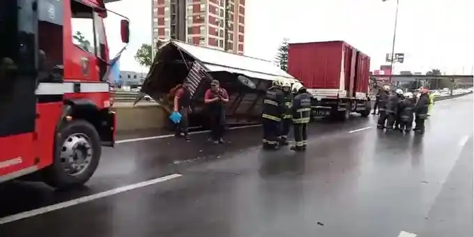 Hay heridos que fueron trasladados al hospital