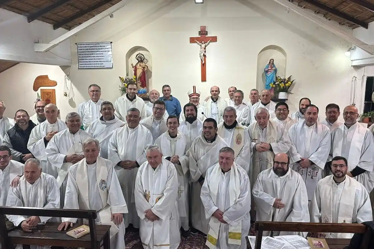 Sacerdotes de la Diócesis misionaron barrios de Gualeguaychú