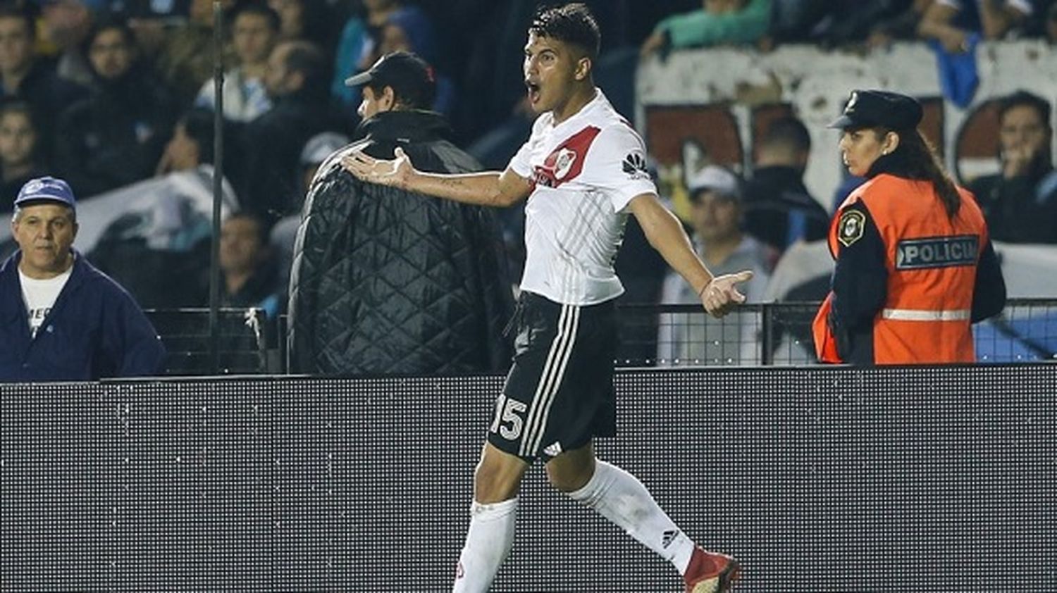 Palacios sería titular ante Racing por la Libertadores