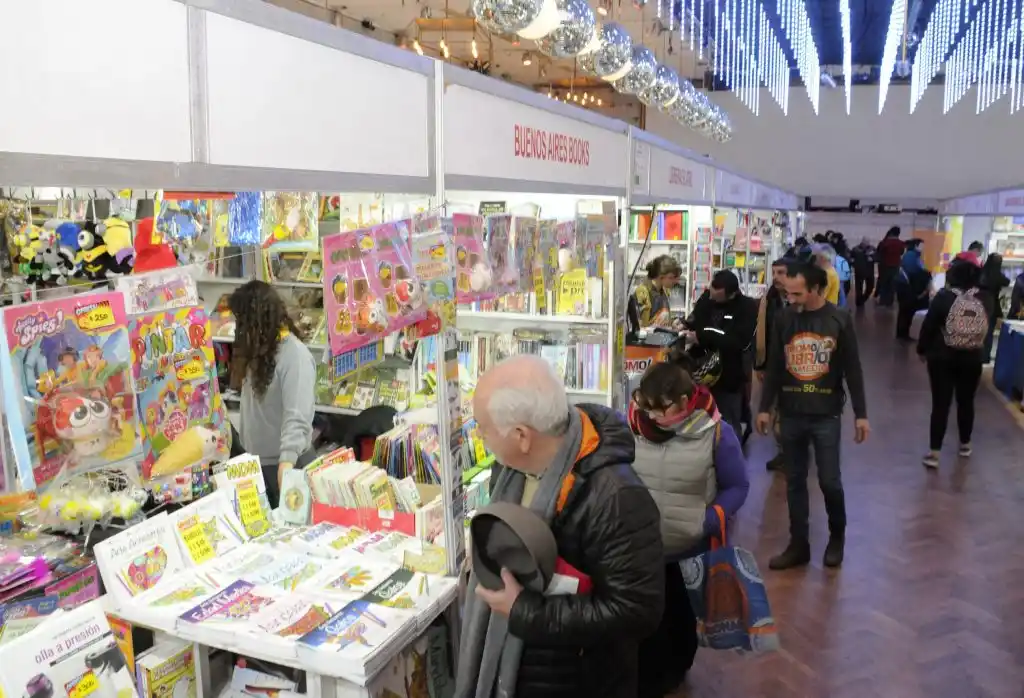 La Feria del Libro compartió su archivo con más de 600 videos